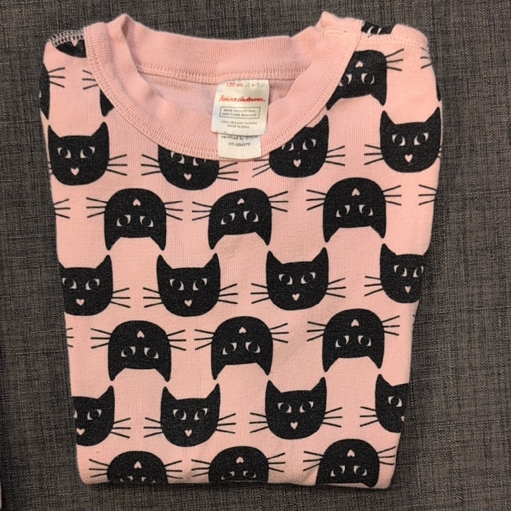 Hanna Andersson Pink Long Sleeve Pajamas with Black Cat Pattern